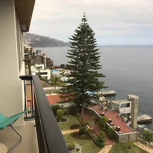 bahia-top-floor.madeira-islandshotels.com/