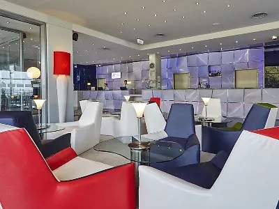 Holiday Inn Express Lisbon Alfragide By Ihg Carnaxide Hotel