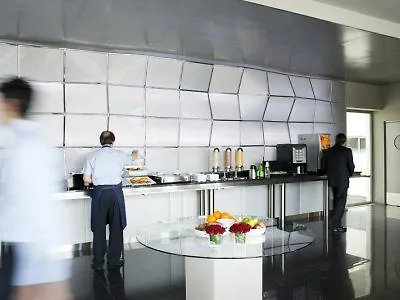 Holiday Inn Express Lisbon Alfragide By Ihg Carnaxide 3*,